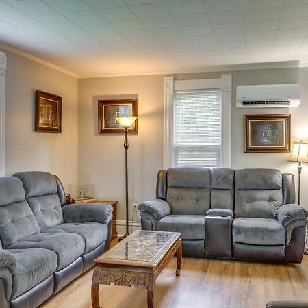 Welcoming Port Clinton Vacation Rental! Exterior photo